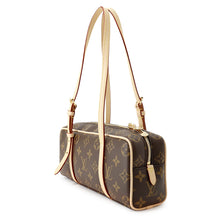 将图像加载到图库查看器中,LOUIS VUITTON Hang-on BrownM47031 Monogram
