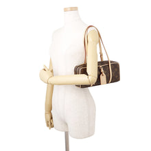 将图像加载到图库查看器中,LOUIS VUITTON Hang-on BrownM47031 Monogram