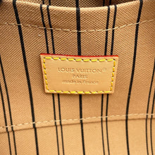 将图像加载到图库查看器中,LOUIS VUITTON Hang-on BrownM47031 Monogram