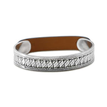 Load image into Gallery viewer, HERMES Touareg Size T5 Sv925 Swift Leather