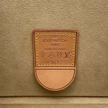 Load image into Gallery viewer, LOUIS VUITTON Flower Hat Man Jewelry Box BeigeM92475 Monogram