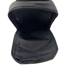 将图像加载到图库查看器中,BURBERRY Crossbody Bag Black8036554 Leather
