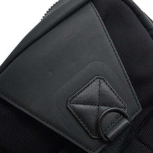 将图像加载到图库查看器中,BURBERRY Crossbody Bag Black8036554 Leather