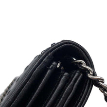 将图像加载到图库查看器中,CHANEL Chain wallet Black Leather