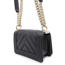 将图像加载到图库查看器中,CHANEL Boy Chanel ChainShoulder BlackA67364 Leather Size Mini