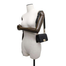 将图像加载到图库查看器中,CHANEL Boy Chanel ChainShoulder BlackA67364 Leather Size Mini