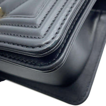 将图像加载到图库查看器中,CHANEL Boy Chanel ChainShoulder BlackA67364 Leather Size Mini