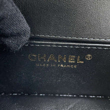 将图像加载到图库查看器中,CHANEL Boy Chanel ChainShoulder BlackA67364 Leather Size Mini