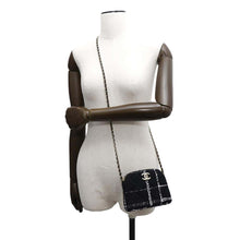 Load image into Gallery viewer, CHANEL PochetteChainShoulder Black Tweed