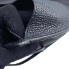 Load image into Gallery viewer, Ferragamo Amy Handbag Black21F478 Leather