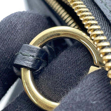 Load image into Gallery viewer, Ferragamo Amy Handbag Black21F478 Leather