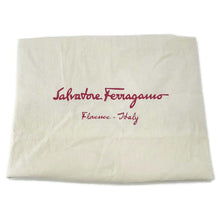 Load image into Gallery viewer, Ferragamo Amy Handbag Black21F478 Leather