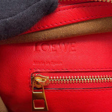 将图像加载到图库查看器中,LOEWE Amazonas Red352.30.N71 Leather Size 23