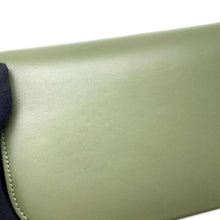 将图像加载到图库查看器中,LOEWE Goya Accordion Clutch GreenA896O44X01 Leather