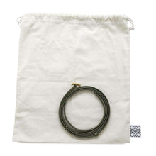 将图像加载到图库查看器中,LOEWE Goya Accordion Clutch GreenA896O44X01 Leather