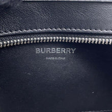 将图像加载到图库查看器中,BURBERRY 2wayBag Black/White Leather