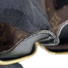 将图像加载到图库查看器中,LOUIS VUITTON Utility/Crossbody NoirM80450 Calf Leather