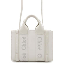 将图像加载到图库查看器中,Chloe ★Woody Tote WhiteCHC23UP237 I60 Leather Size Mini