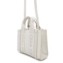 将图像加载到图库查看器中,Chloe Woody tote WhiteCHC23UP237 I60 Leather Size Mini