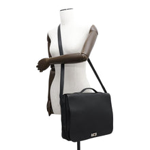 Load image into Gallery viewer, HERMES Victoria Messenger Bag Black Taurillon Clemence