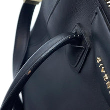 将图像加载到图库查看器中,Givenchy ★Antigona 2-way Bag Black Leather