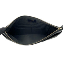 将图像加载到图库查看器中,CHANEL Matelasse Clutch Bag Black Lambskin