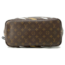将图像加载到图库查看器中,LOUIS VUITTON Neverfull Noir/Gold/SilverM45201 Monogram Size MM