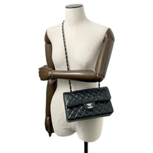 Load image into Gallery viewer, CHANEL Matelasse W Flap ChainShoulder Bag Black Caviar Leather Size 23