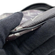 将图像加载到图库查看器中,LOUIS VUITTON Discovery Bumback NoirM44444 Monogram / Galaxy