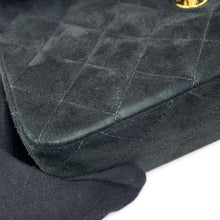 将图像加载到图库查看器中,CHANEL Matelasse Single Flap ChainShoulder Bag Black suede Size 20