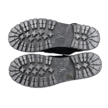 Load image into Gallery viewer, LOUIS VUITTON Tibetan line 2way lace-up boots Black Damier Infini Leather Fur Size 6 1/2