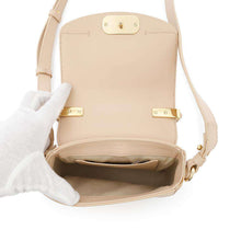 Load image into Gallery viewer, Chloe Chloe C 2WAYBag Jasmin FlowerCHC19WS193B836H6 Embossed Leather