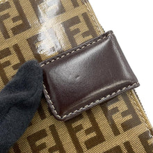 将图像加载到图库查看器中,FENDI Compact zip wallet Brown PVC/Leather