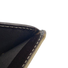 将图像加载到图库查看器中,FENDI Compact zip wallet Brown PVC/Leather