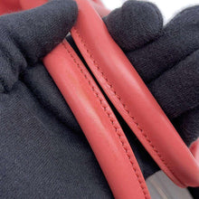 将图像加载到图库查看器中,CHANEL Executive tote PinkA67282 Leather