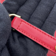 Load image into Gallery viewer, GUCCI ★Zumi ChainShoulder Red572375 Leather