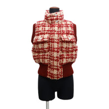 将图像加载到图库查看器中,CHANEL Tweed vest Size 34 Red/BeigeP77367 V69283 Mohair 43% Wool 41% Polyester9% Nylon5% Linen2%
