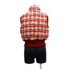 将图像加载到图库查看器中,CHANEL Tweed vest Size 34 Red/BeigeP77367 V69283 Mohair 43% Wool 41% Polyester9% Nylon5% Linen2%