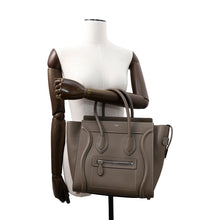 将图像加载到图库查看器中,CELINE Luggage shopper Suri189793 Leather Size micro