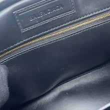 Load image into Gallery viewer, BALENCIAGA ★Frame bag Black673116 Embossed Leather