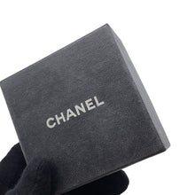 Load image into Gallery viewer, CHANEL ★CC Logo Faux Pearl Necklace Gold/White Gold Plated