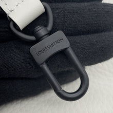 Load image into Gallery viewer, LOUIS VUITTON Christopher WhiteM58493 Taurillon Leather Size XS