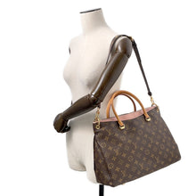 将图像加载到图库查看器中,LOUIS VUITTON Pallas Rose BallerineM40468 Monogram