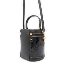将图像加载到图库查看器中,LOUIS VUITTON Cannes NoirM53997 Monogram Vernis Leather Size PM