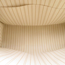 Load image into Gallery viewer, LOUIS VUITTON Onthego IvoireM44675 Monogram / Jungle Size GM