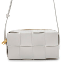 将图像加载到图库查看器中,Bottega Veneta Maxi INTRECCIATO Cassette Shoulder Bag White755031 Leather Size Mini