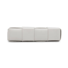 将图像加载到图库查看器中,Bottega Veneta Maxi INTRECCIATO Cassette Shoulder Bag White755031 Leather Size Mini