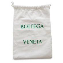 将图像加载到图库查看器中,Bottega Veneta ★MAXI INTRECCIATO Cassette Shoulder Bag White755031 Leather Size Mini