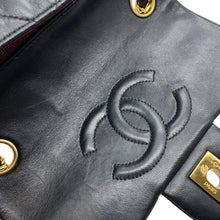 将图像加载到图库查看器中,CHANEL Mini Matelasse ChainShoulder Bag Black Lambskin Size 18