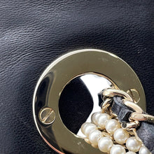 将图像加载到图库查看器中,CHANEL Matelasse PearlCC Logo 4-chain ChainShoulder Bag BlackA39011 Lambskin